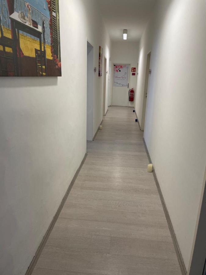 Rosens Wien المظهر الخارجي الصورة